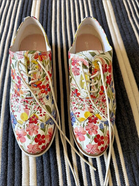 Cole Haan Floral Sneakers in White & Multicolor Like New
